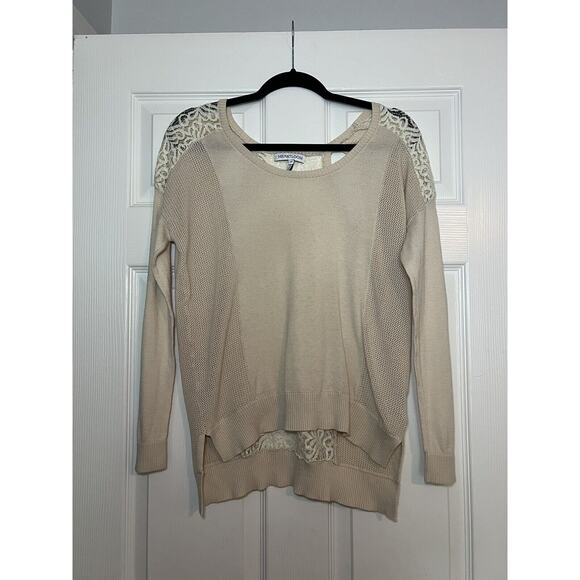 Women's Cream Boho Sweater Size Small Heartloom Lace Knit Top Cutout Back - Picture 2 of 7